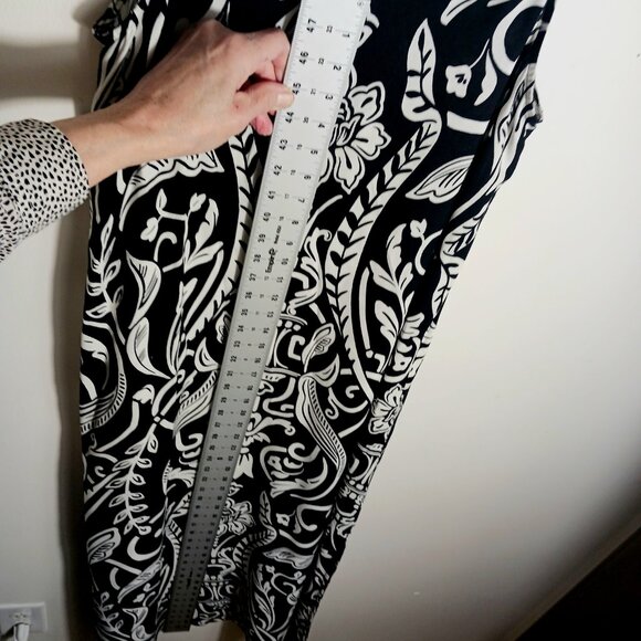 MSK, Black & White Paisley Sleeveless Maxi Dress, EUC, Beachy, Vacation, Boho - Picture 13 of 16